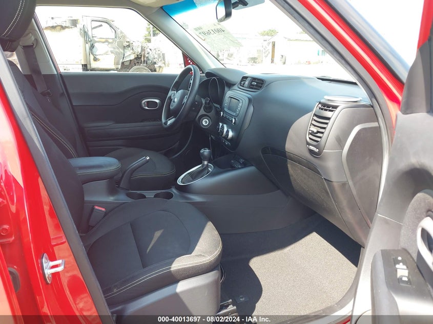 2015 KIA SOUL + - KNDJP3A54F7760623