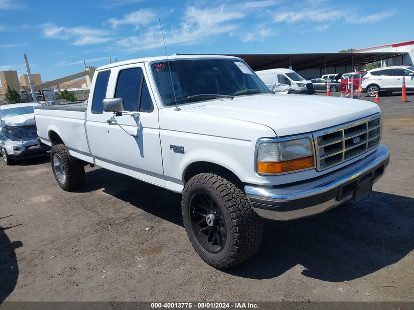 FORD F-250 HD 1997. Lot# 40013775. VIN 2HHES36632H006223. Photo 1