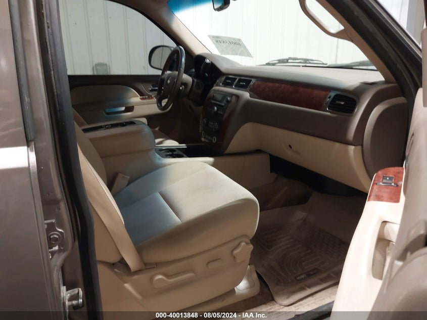 2011 CHEVROLET TAHOE VIN: 1FMCU9F68LUA17669