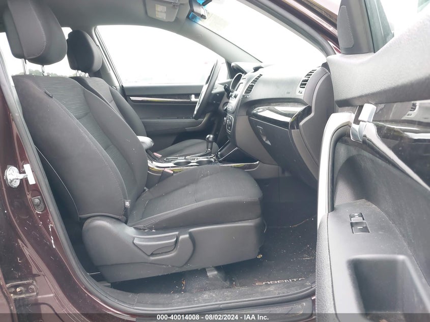 2014 KIA SORENTO VIN: 5NPDH4AE9BH041258