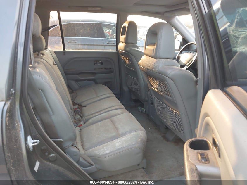2005 HONDA PILOT VIN: KMHD84LF0JU444535