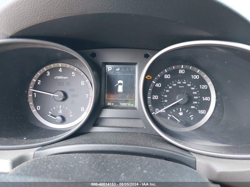 2017 Hyundai Santa Fe Sport 2.4L VIN: 5NMZT3LB8HH018111 Lot: 40014153