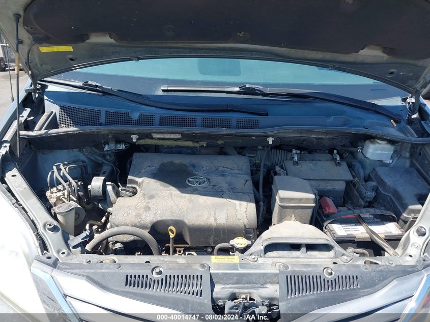 2011 Toyota Sienna Xle V6 VIN: 5TDYK3DCXBS018752 Lot: 40014747