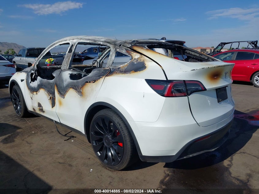 VIN 7SAYGDEF2NF537015 2022 TESLA MODEL Y PERFORMANCE DUAL MOTOR ALL-WHEEL DRIVE