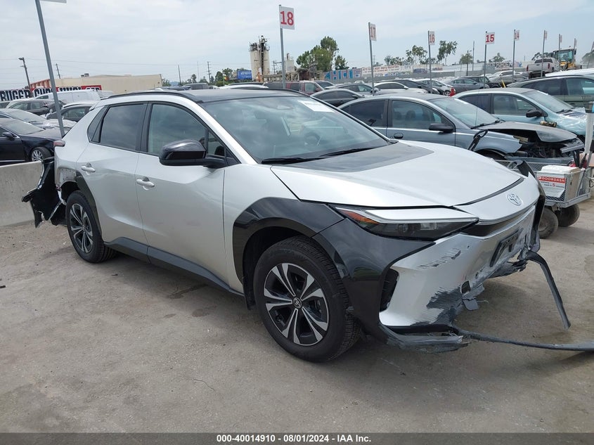 JTMAAAAA8PA015784 TOYOTA BZ4X XLE 2023