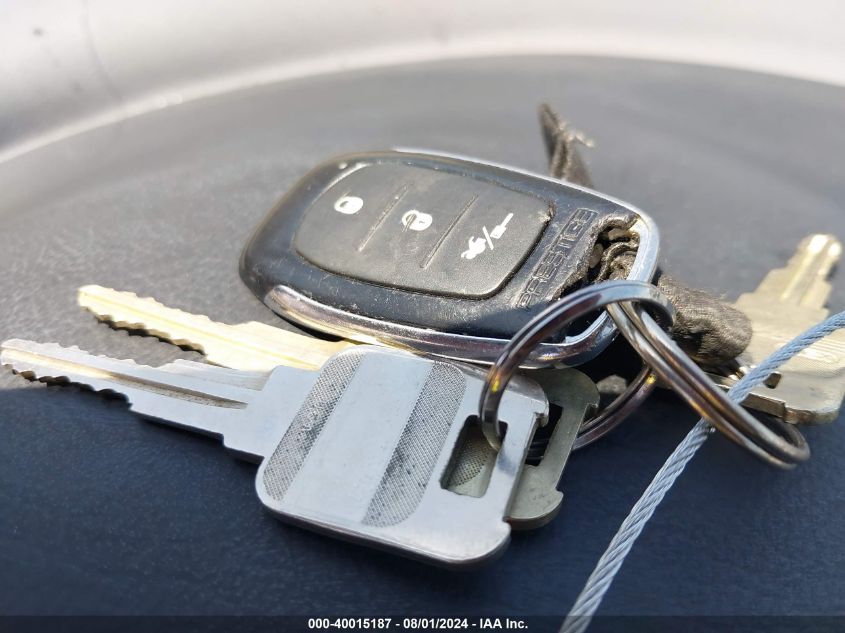 1997 Ford Probe VIN: 1ZVLT20A2V5137831 Lot: 40015187