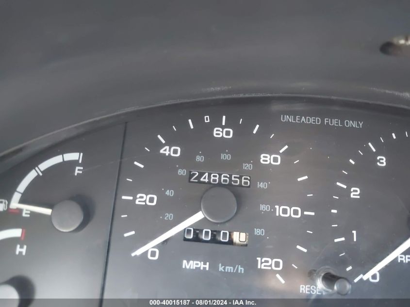 1997 Ford Probe VIN: 1ZVLT20A2V5137831 Lot: 40015187