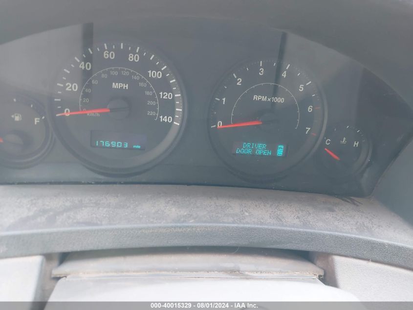 2005 Jeep Grand Cherokee Laredo VIN: 1J4GS48K85C582483 Lot: 40015329