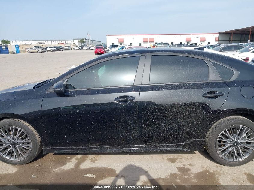 2024 Kia Forte Gt-Line VIN: 3KPF54ADXRE738347 Lot: 40015567