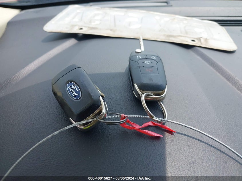 2015 Ford Fusion Hybrid Se VIN: 3FA6P0LU5FR221483 Lot: 40015627