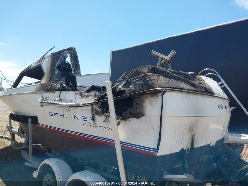 1993 BAYLINER OTHER VIN: 1C3CDZAB3DN586843