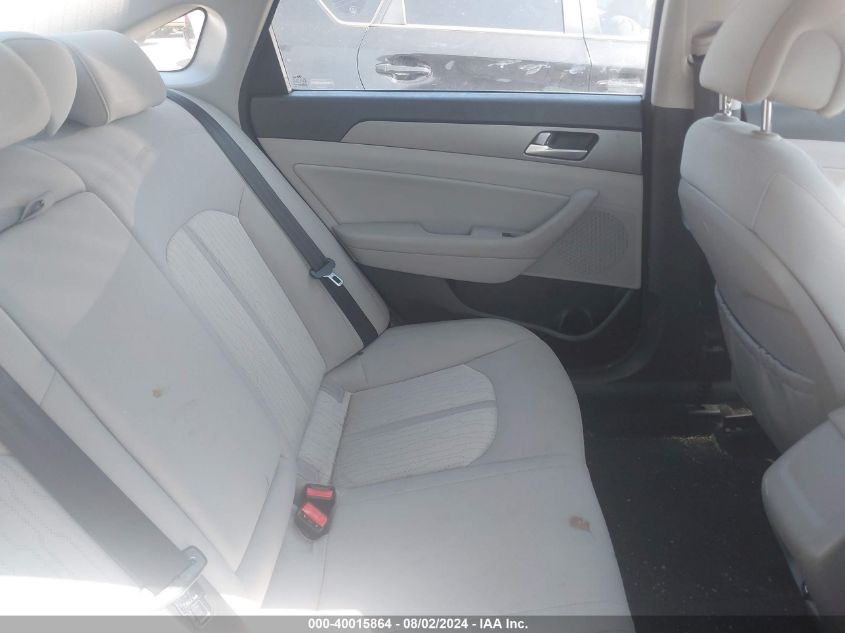 2016 Hyundai Sonata Hybrid Se VIN: KMHE24L14GA011658 Lot: 40015864