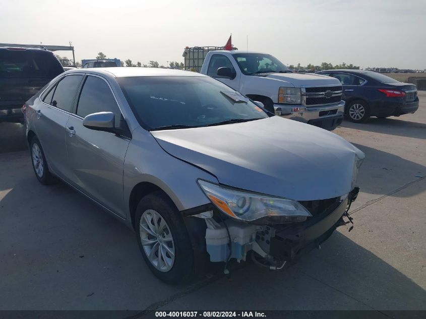 4T1BF1FKXHU639735 2017 TOYOTA CAMRY - Image 1