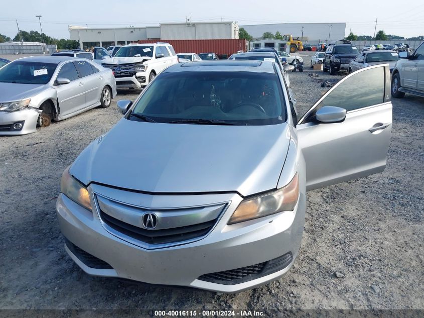 2013 Acura Ilx 2.0L VIN: 19VDE1F30DE010088 Lot: 40016115