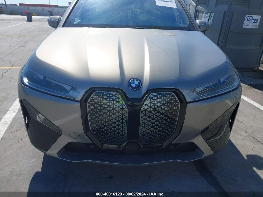 2024 BMW Ix xDrive50 VIN: WB523CF00RCR88834 Lot: 40016129