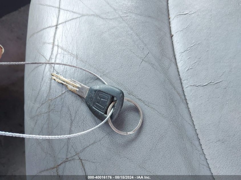 2000 Honda Accord 3.0 Ex VIN: 1HGCG1657YA039984 Lot: 40016176