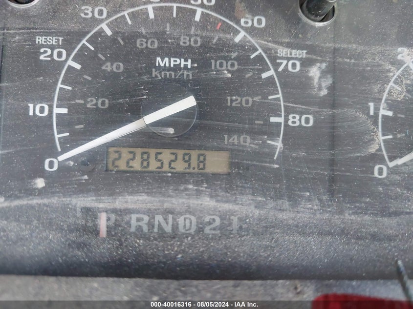 1993 Ford F250 VIN: 1FTHX26G6PKB49879 Lot: 40016316