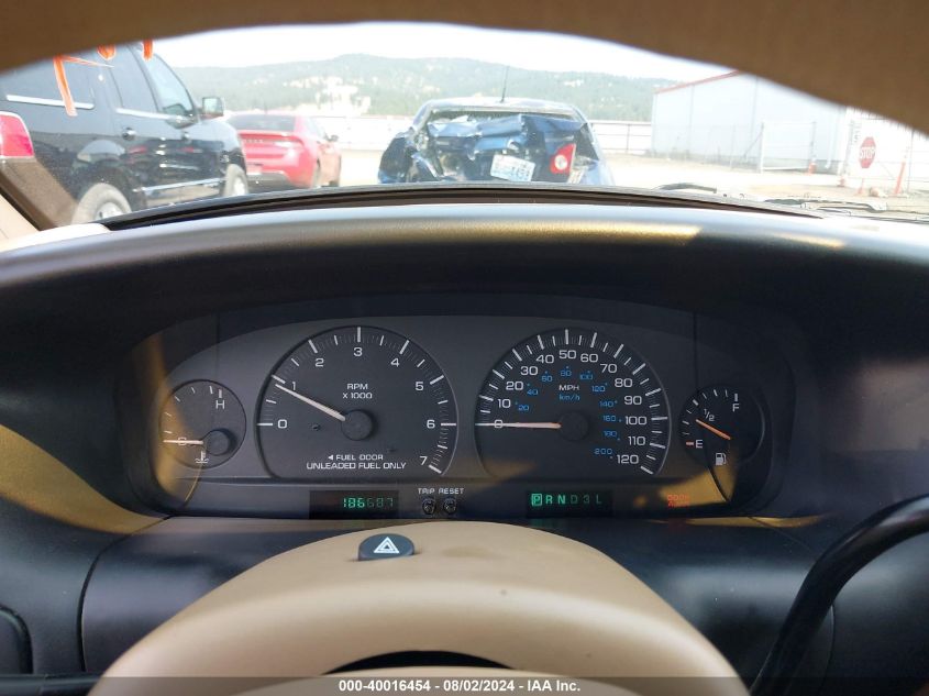 1998 Dodge Grand Caravan Se VIN: 1B4GP44G5WB621088 Lot: 40016454