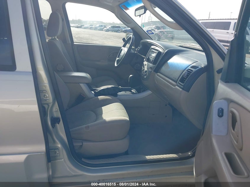 2005 Mazda Tribute S VIN: 4F2YZ04145KM07195 Lot: 40016515