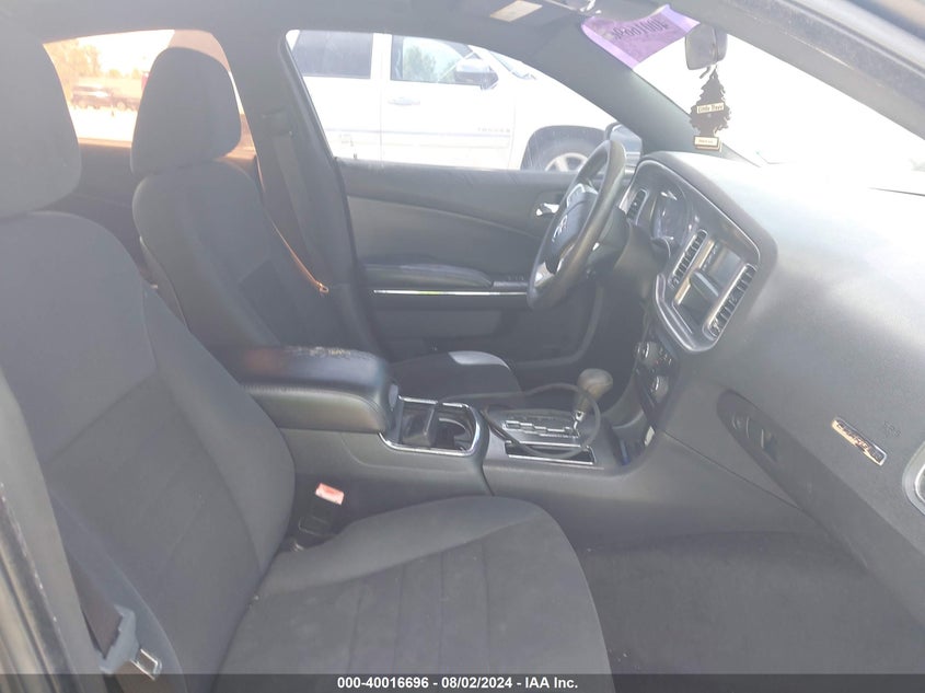 2011 DODGE CHARGER VIN: 5LMTJ2AH6FUJ16906