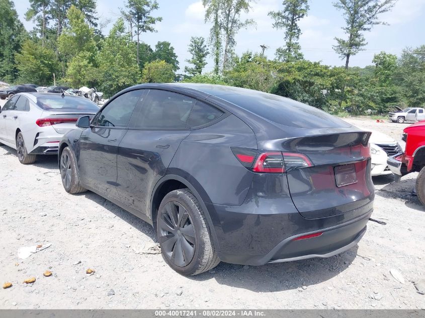 2024 Tesla Model Y Long Range/Rwd VIN: 7SAYGDED3RF093258 Lot: 40017241