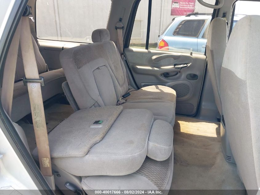 1997 Ford Expedition Eddie Bauer/Xlt VIN: 1FMEU1768VLA64704 Lot: 40017666