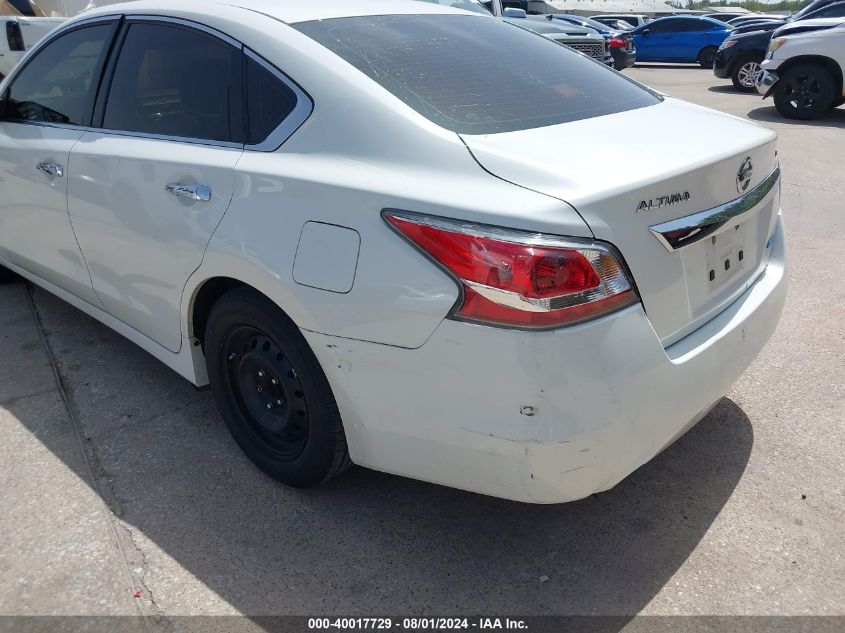 2014 Nissan Altima 2.5 S VIN: 1N4AL3AP4EN220234 Lot: 40721698