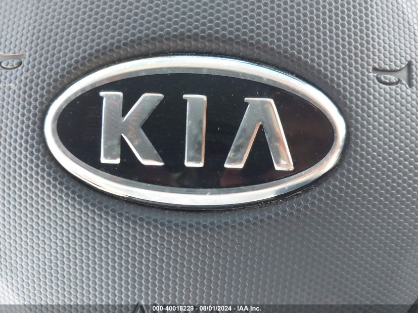 2010 Kia Soul + VIN: KNDJT2A25A7049811 Lot: 40018229