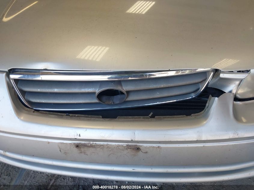 2000 Toyota Camry Le VIN: JT2BG22K4Y0507826 Lot: 40018278