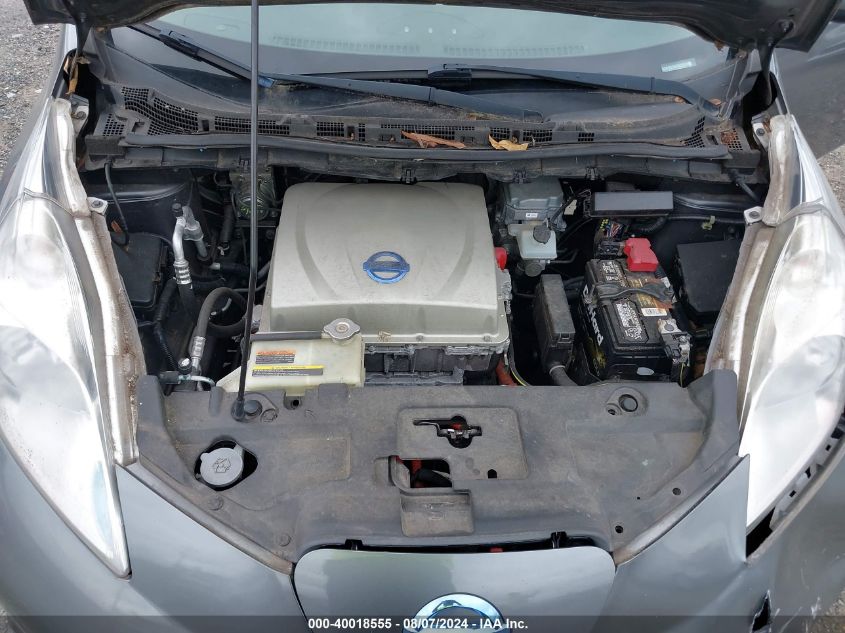 2015 Nissan Leaf S VIN: 1N4AZ0CP4FC313892 Lot: 40018555