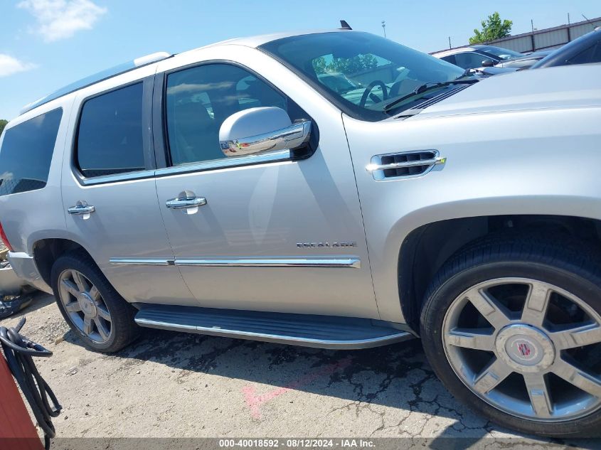 2010 Cadillac Escalade Luxury VIN: 1GYUKBEF5AR110246 Lot: 40018592