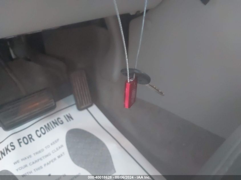 2004 Chevrolet Suburban 1500 Ls VIN: 1GNEC16Z34J212049 Lot: 40018628