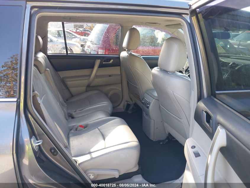 2013 Toyota Highlander Plus/Se VIN: 5TDBK3EH8DS240273 Lot: 40018725