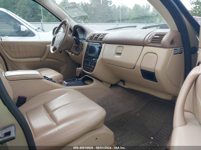 2001 Mercedes-Benz Ml 320 VIN: 4JGAB54E71A242258 Lot: 40018928
