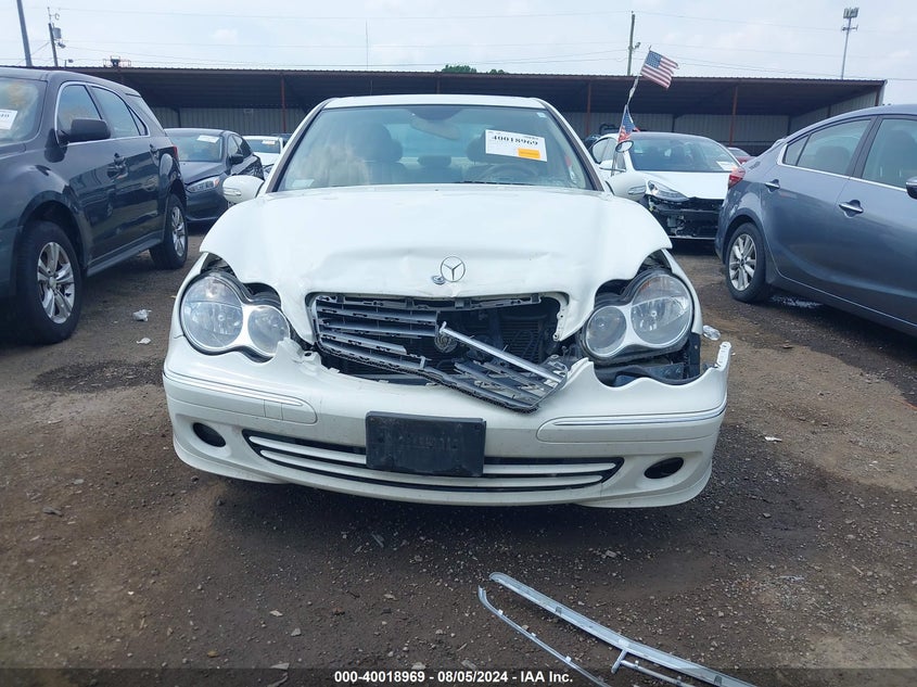 2007 Mercedes-Benz C 280 Luxury 4Matic VIN: WDBRF92H97F908143 Lot: 40018969