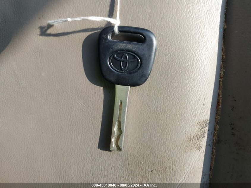 2005 Toyota Camry Xle VIN: 4T1BE32K25U581152 Lot: 40019040