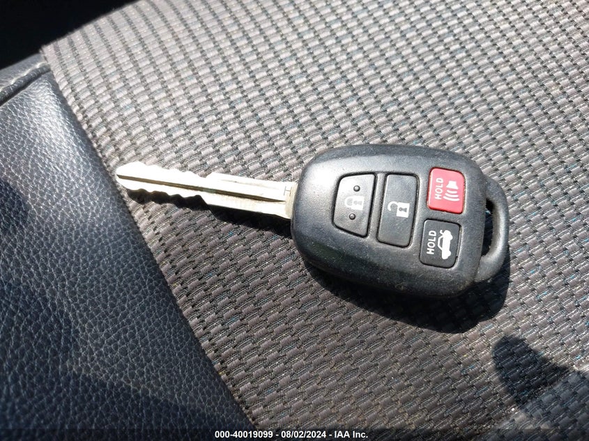 2015 TOYOTA COROLLA S PLUS - 2T1BURHE2FC231837