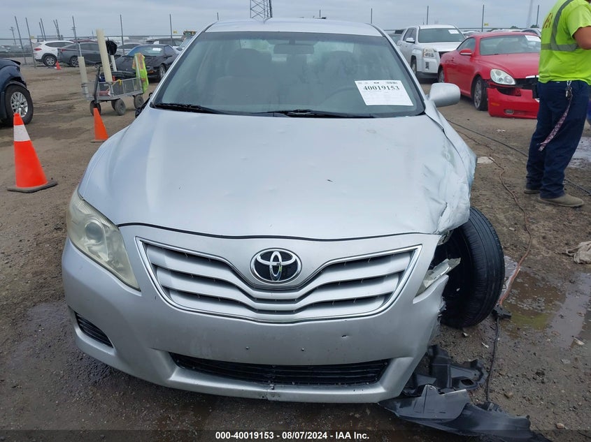2010 Toyota Camry Le VIN: 4T1BF3EK1AU013882 Lot: 40019153