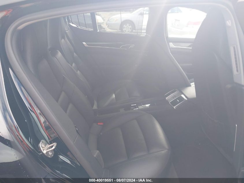 2012 Porsche Panamera 4 VIN: WP0AA2A7XCL013835 Lot: 40019551