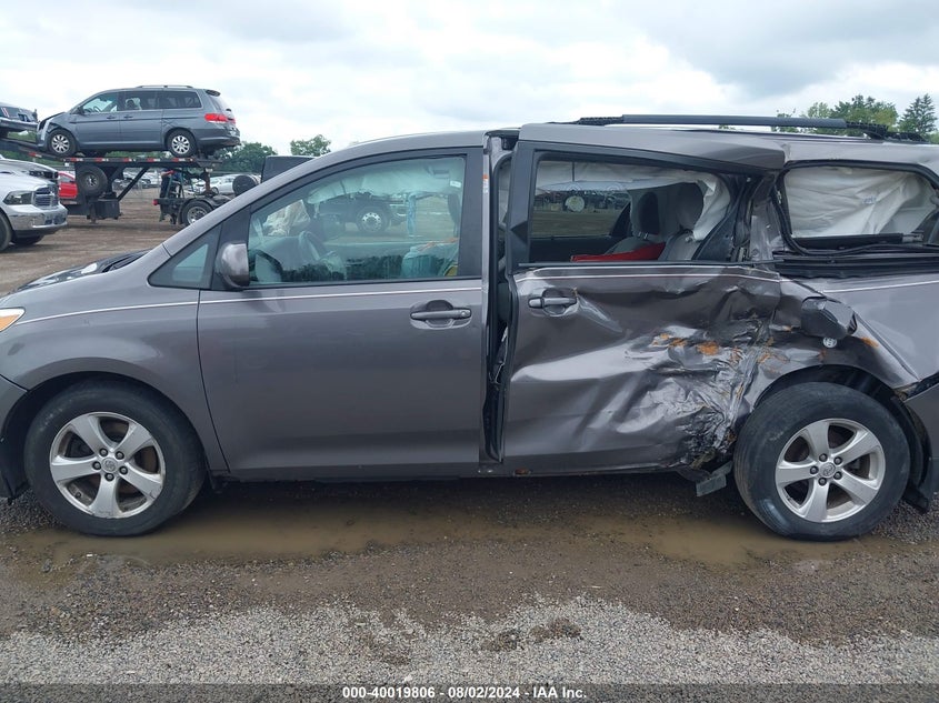 2015 Toyota Sienna Le 8 Passenger VIN: 5TDKK3DC9FS537190 Lot: 40019806