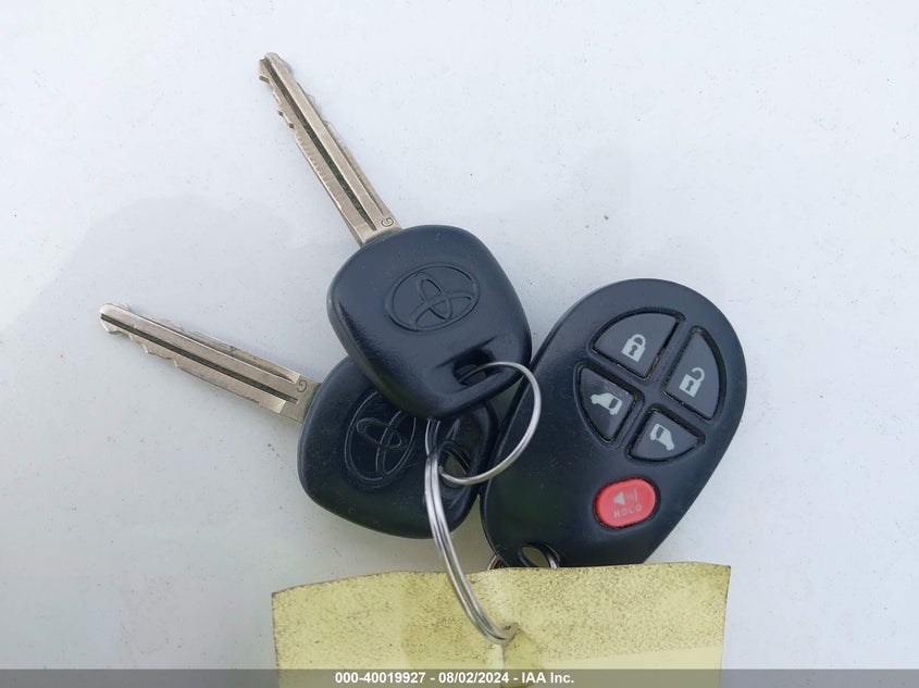 2011 Toyota Sienna Le VIN: 5TDJK3DC1BS023727 Lot: 40019927