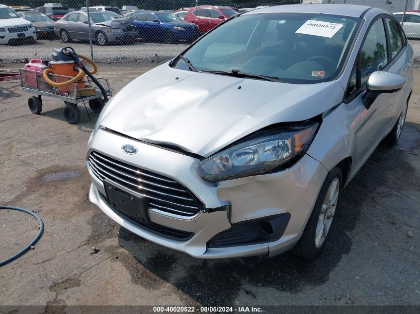 VIN: 3FADP4BJ1KM137643 2019 FORD FIESTA SE