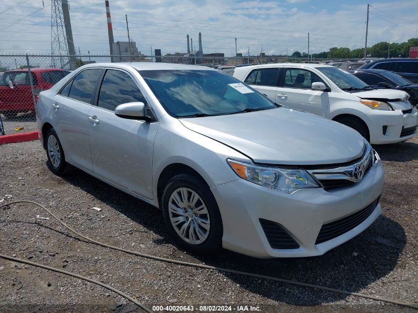 2014 Toyota Camry Le VIN: 4T4BF1FK0ER425693 Lot: 40020643