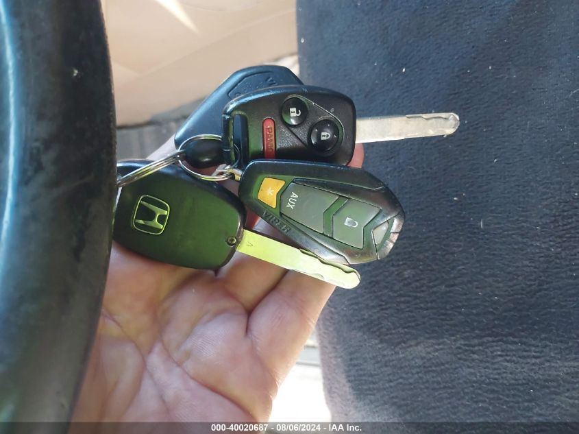 2005 Honda Pilot Ex-L VIN: 2HKYF18655H512329 Lot: 40020687