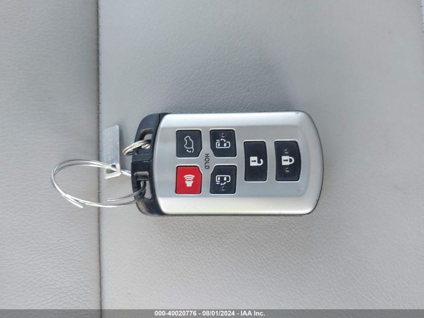 2020 Toyota Sienna Xle VIN: 5TDYZ3DC0LS083848 Lot: 40020776