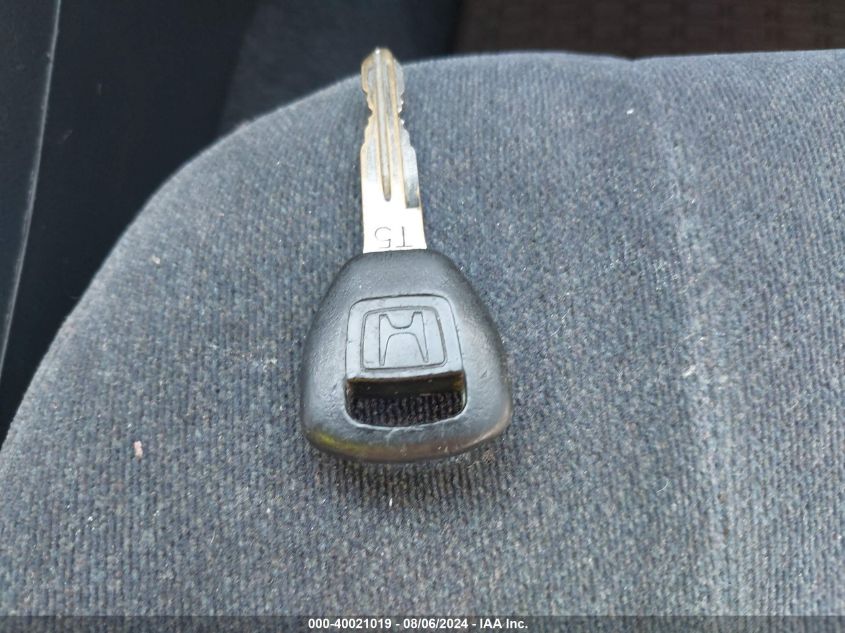 2000 Honda Accord VIN: 1HECT3247Y8012311 Lot: 40021019