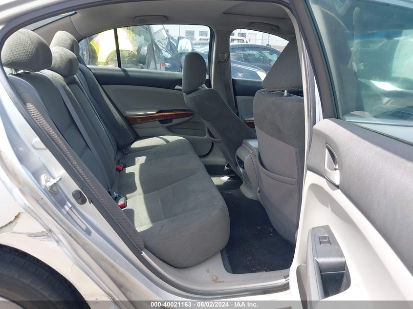 2011 Honda Accord 2.4 Ex VIN: 1HGCP2F72BA068839 Lot: 40021163