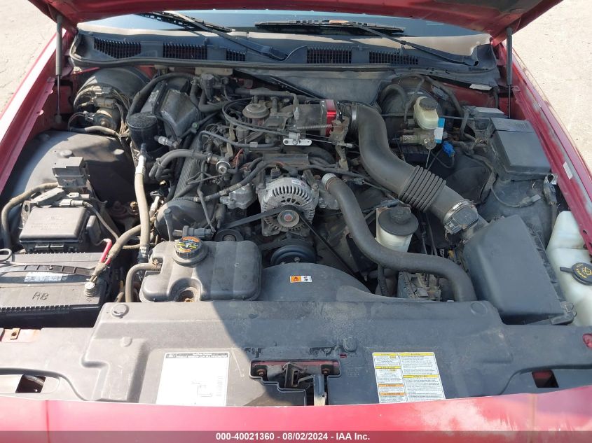 2000 Mercury Grand Marquis Gs VIN: 2MEFM74W4YX686755 Lot: 40021360