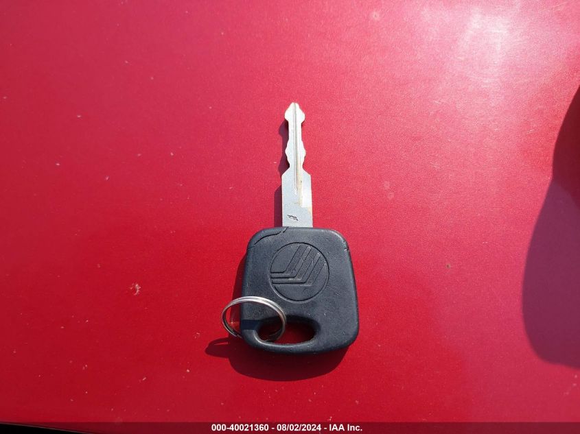 2000 Mercury Grand Marquis Gs VIN: 2MEFM74W4YX686755 Lot: 40021360