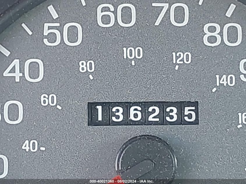 2000 Mercury Grand Marquis Gs VIN: 2MEFM74W4YX686755 Lot: 40021360